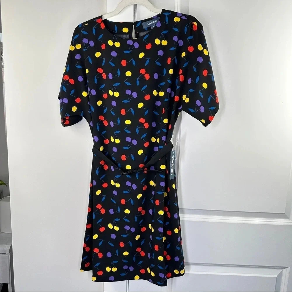 New ModCloth Just a Little Something Belted Shift‎ Dress Cherries Size Small NWT